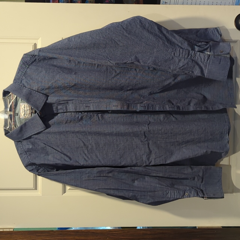 Men's blue/black print shirt